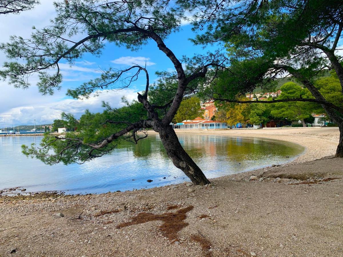 Apartments Julija ซริกเวนิซา ภายนอก รูปภาพ
