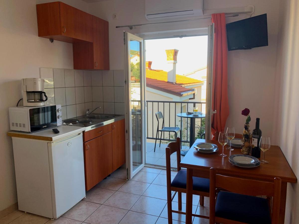 Apartments Julija ซริกเวนิซา ภายนอก รูปภาพ