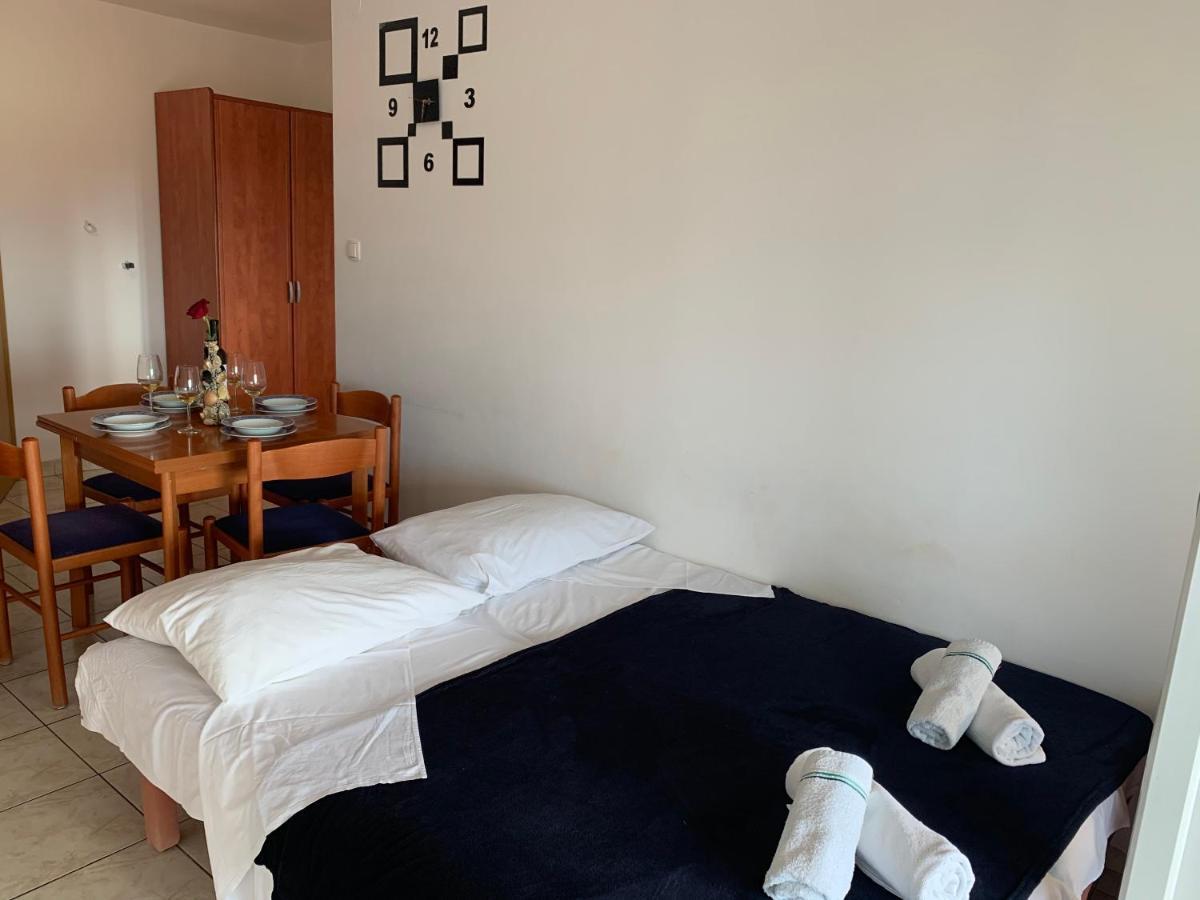 Apartments Julija ซริกเวนิซา ภายนอก รูปภาพ