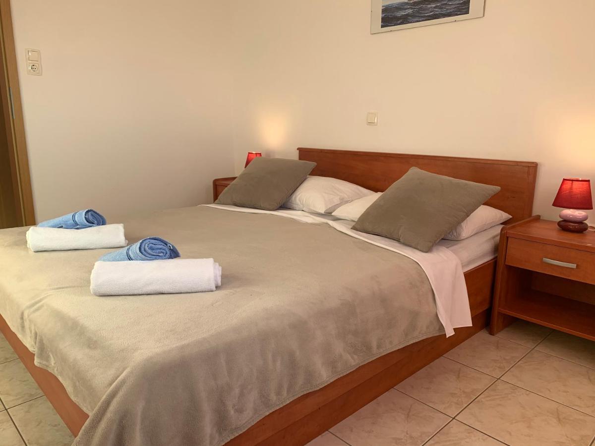 Apartments Julija ซริกเวนิซา ภายนอก รูปภาพ
