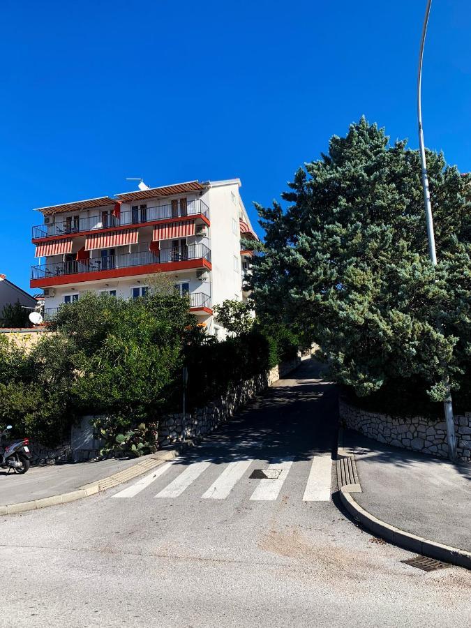 Apartments Julija ซริกเวนิซา ภายนอก รูปภาพ